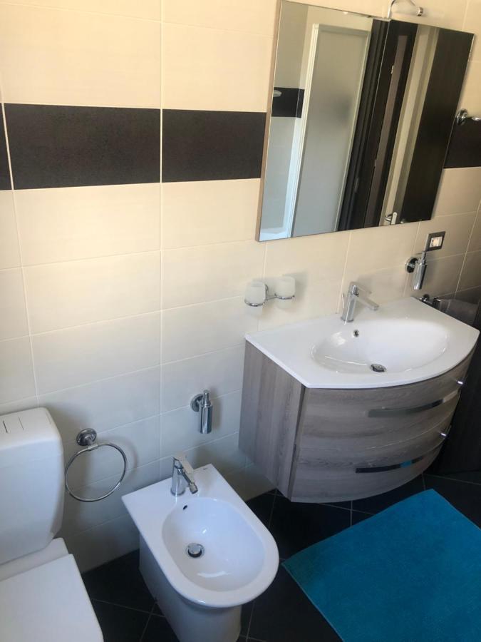 "La Bella Della Cappuccina" Casa Con Parcheggio Interno Gratuito Apartman Domodossola Kültér fotó