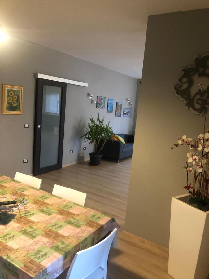 "La Bella Della Cappuccina" Casa Con Parcheggio Interno Gratuito Apartman Domodossola Kültér fotó