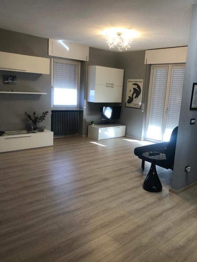 "La Bella Della Cappuccina" Casa Con Parcheggio Interno Gratuito Apartman Domodossola Kültér fotó